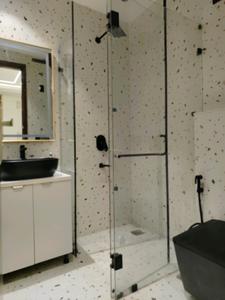 Bedroom One Image of 3250 Sq.ft 4 BHK Builder Floor for sale in Big Block Builder Floor, Sector 46 Gurgaon for Rs. 45000000