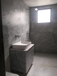 Common Bathroom Image of 3205 Sq.ft 4 BHK Apartment / Flat for sale in Rajendra Nagar Ghaziabad for Rs. 27900000