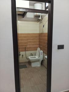 Bathroom Image of 960 Sq.ft 1 BHK Independent House for rent in Sector 3A Gurgaon for Rs. 14000