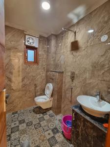 Image of 1250 Sq.ft 3 BHK Builder Floor for rent in Khirki Extension, New Delhi for Rs. 42000