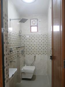 Bathroom Image of 1350 Sq.ft 3 BHK Builder Floor for sale in Paschim Vihar New Delhi for Rs. 23000000