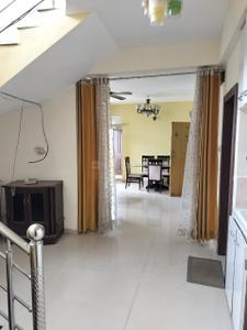 Hall Image of 1500 Sq.ft 3 BHK Apartment / Flat for rent in Shri Nagar Indore for Rs. 35000