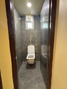 Bathroom Image of 2000 Sq.ft 2 BHK Independent House for rent in Omkar Nagar Nagpur for Rs. 22000
