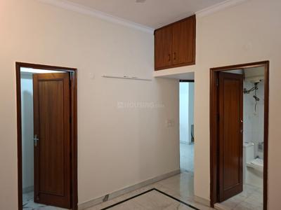 Bedroom Image of 2170 Sq.ft 3 BHK Builder Floor for rent in Uday Park New Delhi for Rs. 90000