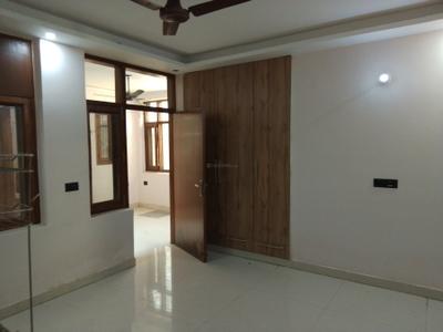 Bedroom Image of 1800 Sq.ft 3 BHK Builder Floor for rent in Mansarover Garden New Delhi for Rs. 48000