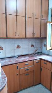 Kitchen Image of 1000 Sq.ft 2 BHK Apartment / Flat for rent in Meena Apartments, Patparganj New Delhi for Rs. 26000