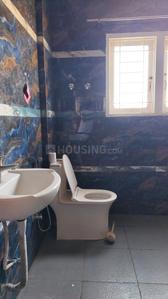 Bathroom Image of 500 Sq.ft 1 RK Apartment / Flat for rent in Halasuru Bengaluru for Rs. 17000