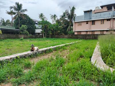 Image of 1800 Sq.ft Residential Plot / Land for sale in Maradu, Kochi for Rs. 1450000