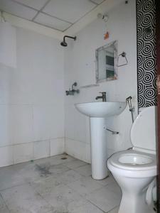 Common Bathroom Image of 1360 Sq.ft 3 BHK Apartment / Flat for sale in Paramount Floraville, Sector 137 Noida for Rs. 16500000