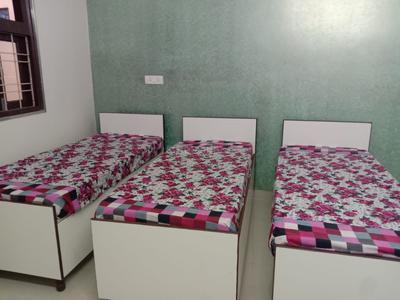 Bedroom Image of New Shivay PG in Sector 51, Noida