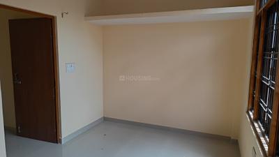 Bedroom Image of 800 Sq.ft 2 BHK Independent House for rent in Kamta Lucknow for Rs. 10000