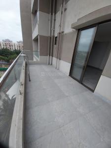 Balcony Image of 1010 Sq.ft 2 BHK Apartment / Flat for rent in Venus Krushna Park C Wing, Kharadi Pune for Rs. 44000