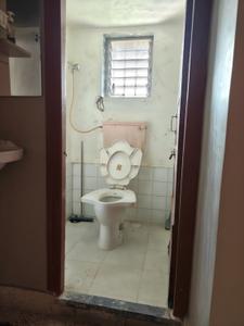 Bathroom Image of 700 Sq.ft 1 BHK Apartment / Flat for rent in Kusgaon Kh. Pune for Rs. 8000