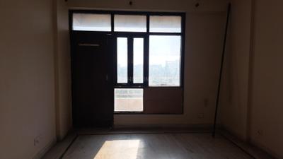 Bedroom Image of 800 Sq.ft 2 BHK Apartment / Flat for rent in CGHS Group Crew Bos, Manesar Gurgaon for Rs. 21000