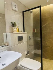 Image of 947 Sq.ft 2 BHK Apartment / Flat for sale in Purva Panorama, Thane West, Thane for Rs. 20494900