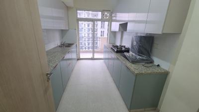 Kitchen Image of 2350 Sq.ft 4 BHK Apartment / Flat for rent in DLF Express Greens, Manesar Gurgaon for Rs. 45000