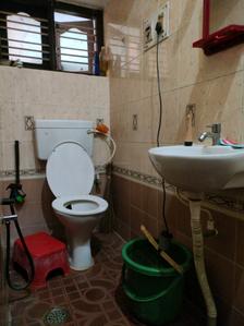Common Bathroom Image of 1500 Sq.ft 3 BHK Independent House for sale in Hennur Bengaluru for Rs. 20000000