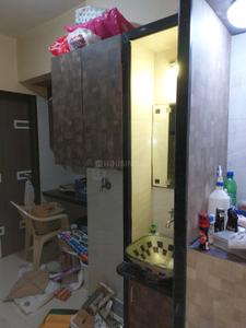 Bedroom Image of 800 Sq.ft 2 BHK Apartment / Flat for rent in Mulund West Mumbai for Rs. 34000