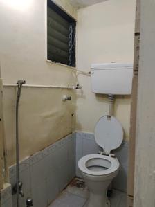 Common Bathroom Two Image of 370 Sq.ft 1 BHK Apartment / Flat for sale in Saptarshi Towers, Kandivali West Mumbai for Rs. 7400000