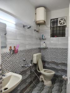 Bathroom Image of 1000 Sq.ft 2 BHK Apartment / Flat for sale in Vandana Earls Court, Kudlu Bengaluru for Rs. 7000004