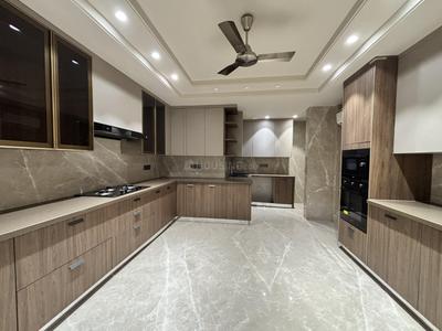 Kitchen Image of 5922 Sq.ft 4 BHK Builder Floor for sale in Shanti Niketan New Delhi for Rs. 330000000