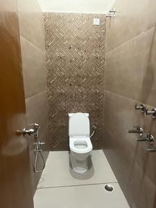Bathroom Image of 750 Sq.ft 1 RK Independent House for rent in Ghukna Ghaziabad for Rs. 9000