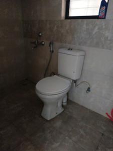 Common Bathroom Image of 1000 Sq.ft 2 BHK Apartment / Flat for sale in Kolte Patil Margosa Heights, Mohammed Wadi Pune for Rs. 5600000