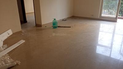 Living Room Image of 900 Sq.ft 2 BHK Apartment / Flat for sale in Gardenia Golf City Phase 4, Sector 75 Noida for Rs. 7200040