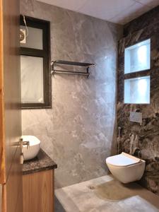 Common Bathroom Image of 2340 Sq.ft 4 BHK Builder Floor for sale in Uppal Southend, Sector 49 Gurgaon for Rs. 32000000