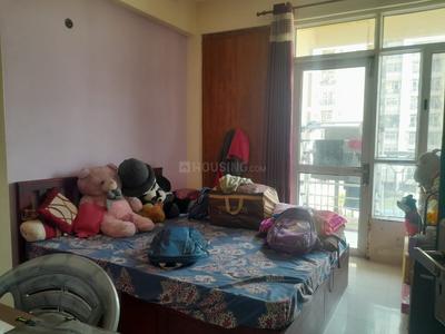 Hall Image of 1385 Sq.ft 3 BHK Apartment / Flat for sale in Prateek Laurel, Sector 120 Noida for Rs. 16500000
