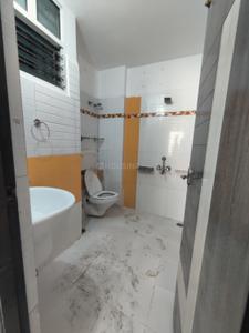 Bathroom Image of 1550 Sq.ft 3 BHK Apartment / Flat for rent in Saket Nagar Indore for Rs. 40000