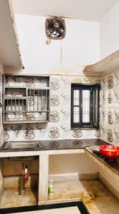 Kitchen Image of 600 Sq.ft 2 BHK Duplex for rent in Fazullaganj Lucknow for Rs. 7000