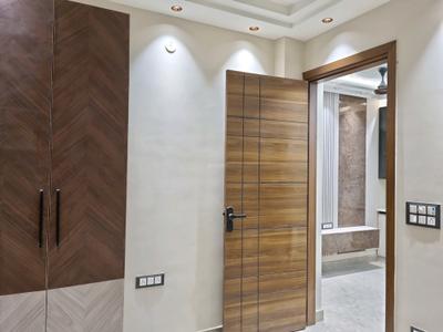 Bedroom Image of 810 Sq.ft 3 BHK Apartment / Flat for sale in Dwarka Mor New Delhi for Rs. 5000000