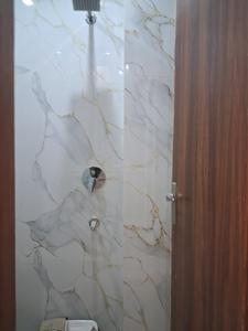 Common Bathroom Image of 1000 Sq.ft 2 BHK Apartment / Flat for sale in Networth Marvilla Homes, Sector 73 Noida for Rs. 3950000