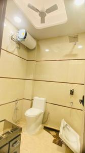 Bathroom Image of 1800 Sq.ft 2 BHK Builder Floor for rent in Sector 46 Gurgaon for Rs. 55000