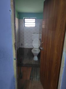 Bathroom Image of 1100 Sq.ft 2 BHK Builder Floor for sale in Barrackpore Kolkata for Rs. 4000000