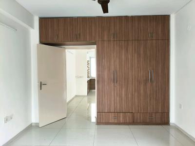 Bedroom Image of 1817 Sq.ft 3 BHK Apartment / Flat for rent in DLF The Primus, Sector 82A Gurgaon for Rs. 58000