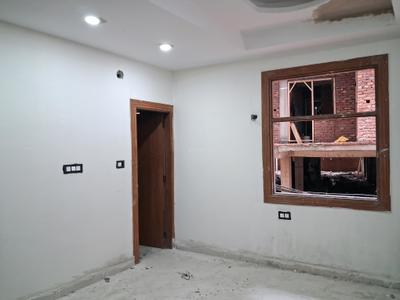 Bedroom Image of 1100 Sq.ft 2 BHK Apartment / Flat for sale in Sector 73 Noida for Rs. 3700000
