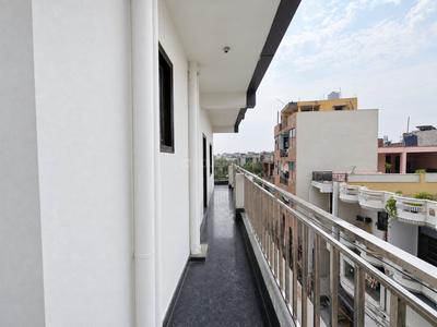 Balcony Image of 200 Sq.ft 1 RK Independent House for rent in Sector 5 Noida for Rs. 10000
