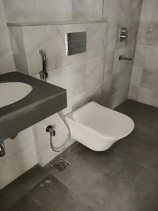 Common Bathroom Image of 980 Sq.ft 2 BHK Apartment / Flat for sale in Lodha Bellagio Tower C, Powai Mumbai for Rs. 38000000