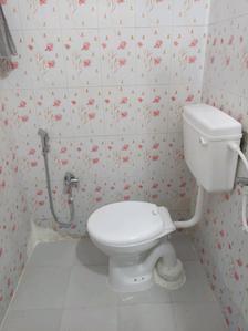 Common Bathroom Image of 1200 Sq.ft 2 BHK Apartment / Flat for rent in Begumpet Hyderabad for Rs. 45000