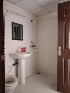Common Bathroom Image of 1045 Sq.ft 2 BHK Apartment / Flat for sale in Paramount Floraville, Sector 137 Noida for Rs. 11800000