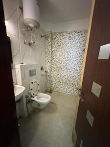 Bathroom Image of 1461 Sq.ft 3 BHK Independent House for rent in Sector 52 Gurgaon for Rs. 38000