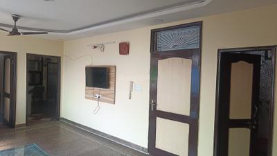 Living Room Image of 1400 Sq.ft 3 BHK Builder Floor for sale in Dwarka Mor New Delhi for Rs. 4800000