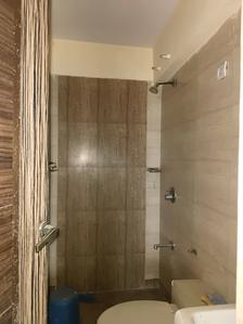 Common Bathroom Image of 950 Sq.ft 2 BHK Apartment / Flat for sale in Tharwani Riverdale Vista, Kalyan West Kalyan for Rs. 6250000