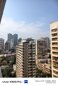 Balcony Image of 650 Sq.ft 2 BHK Apartment / Flat for sale in Chinchpokli Mumbai for Rs. 24300000