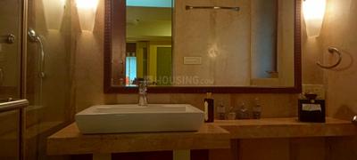 Bathroom Image of 5600 Sq.ft 6 BHK Duplex for sale in Juhu Mumbai for Rs. 220000000