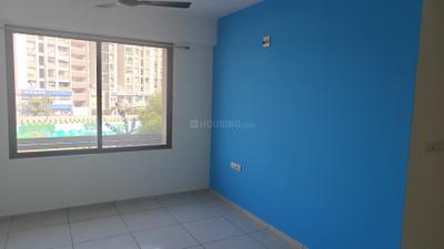 Living Room Image of 1589 Sq.ft 3 BHK Apartment / Flat for rent in Radha Jaldeep Icon, Makarba Ahmedabad for Rs. 32000