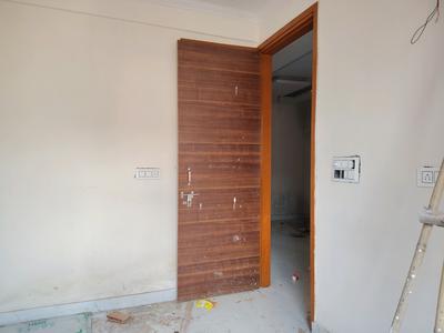 Bedroom Image of 620 Sq.ft 2 BHK Apartment / Flat for sale in Khanpur New Delhi for Rs. 3125000