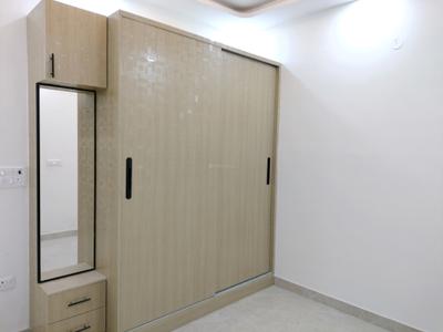 Bedroom Image of 1115 Sq.ft 4 BHK Builder Floor for sale in Raju Parak Extension New Delhi for Rs. 11100000